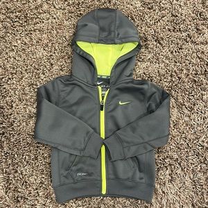 Nike sweatshirt zip up 3t